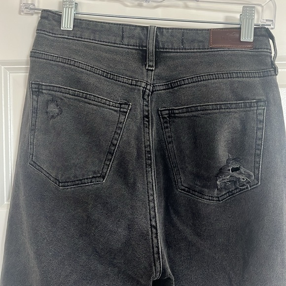 Hollister Curvy Ultra High-Rise Vintage Jeans - Picture 5 of 5